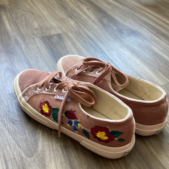 Superga Blush Pink Velvet Fabric Floral Embroidered Sneakers - Picture 2 of 5